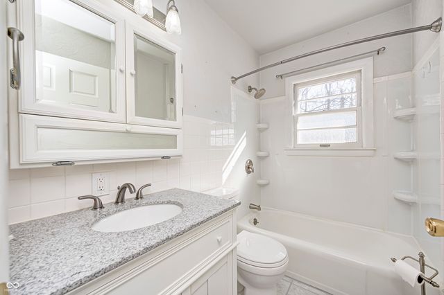 9525 N Lick Creek Road, Morgantown, IN 46160