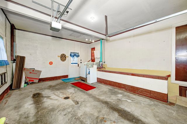 9525 N Lick Creek Road, Morgantown, IN 46160