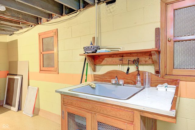 9525 N Lick Creek Road, Morgantown, IN 46160