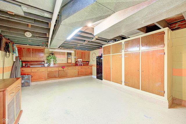 9525 N Lick Creek Road, Morgantown, IN 46160