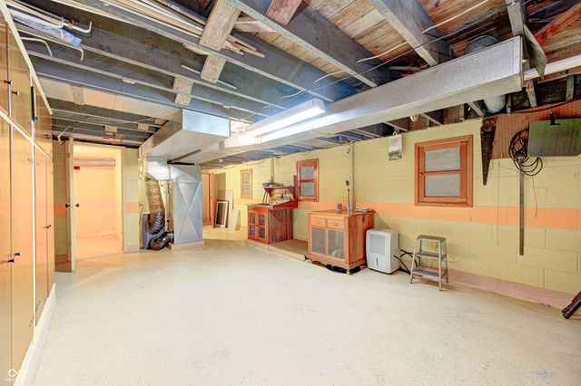 9525 N Lick Creek Road, Morgantown, IN 46160