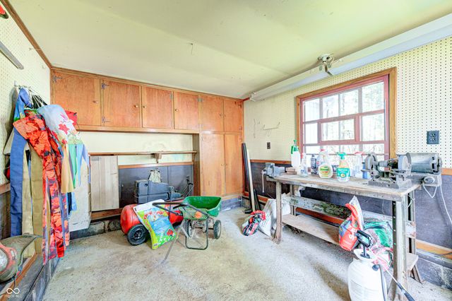 9525 N Lick Creek Road, Morgantown, IN 46160