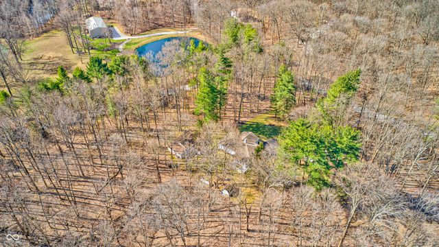 9525 N Lick Creek Road, Morgantown, IN 46160