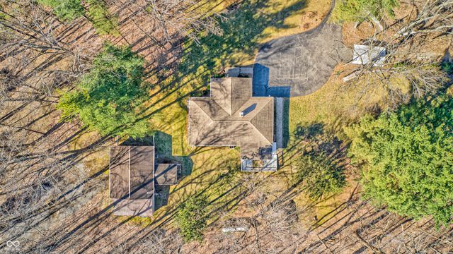 9525 N Lick Creek Road, Morgantown, IN 46160