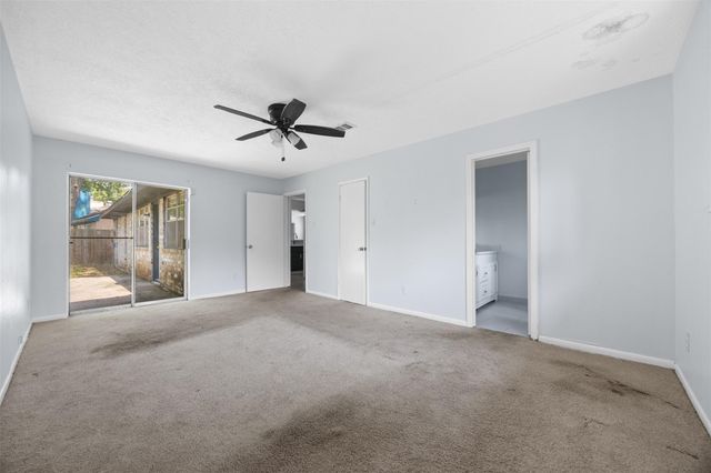 706 S Hyannis Port Street, Crosby, TX 77532