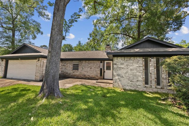 706 S Hyannis Port Street, Crosby, TX 77532