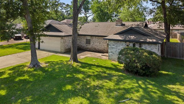 706 S Hyannis Port Street, Crosby, TX 77532