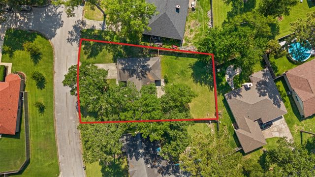 706 S Hyannis Port Street, Crosby, TX 77532
