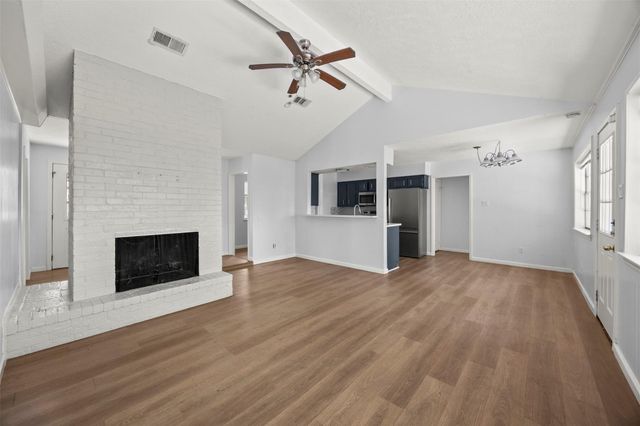 706 S Hyannis Port Street, Crosby, TX 77532