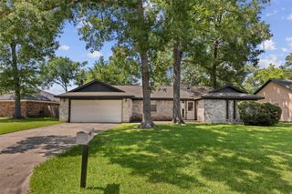 706 S Hyannis Port Street, Crosby, TX 77532
