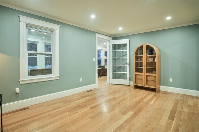 1 Linden Street, Woburn, MA 01801