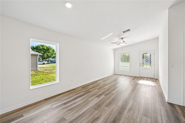 8565 104th Court, Vero Beach, FL 32967