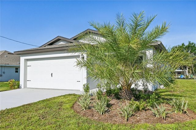 8565 104th Court, Vero Beach, FL 32967