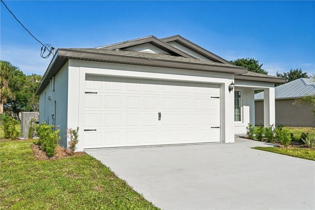 8565 104th Court, Vero Beach, FL 32967