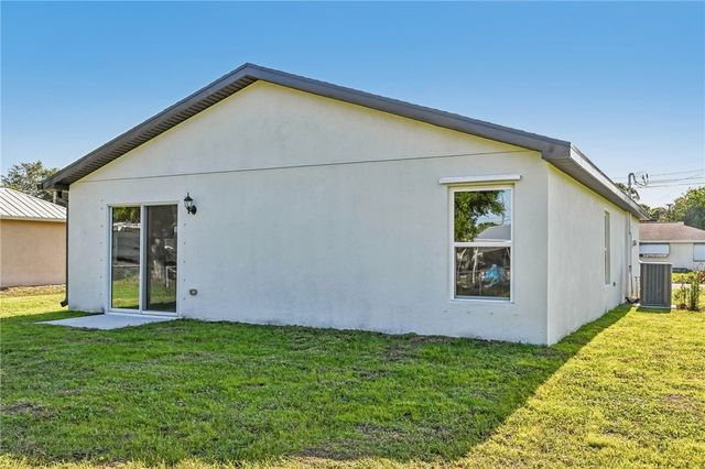 8565 104th Court, Vero Beach, FL 32967
