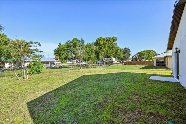 8565 104th Court, Vero Beach, FL 32967