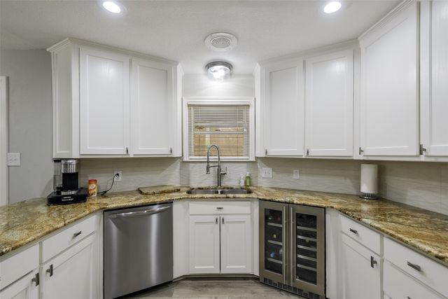 3719 Danbury Drive, Arlington, TX 76016