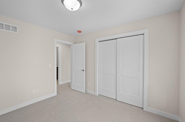 820 26th Avenue NE, Minneapolis, MN 55418