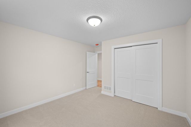 820 26th Avenue NE, Minneapolis, MN 55418