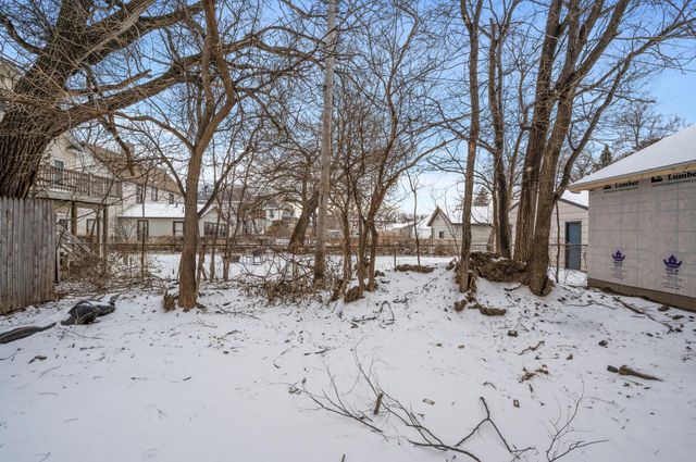 820 26th Avenue NE, Minneapolis, MN 55418