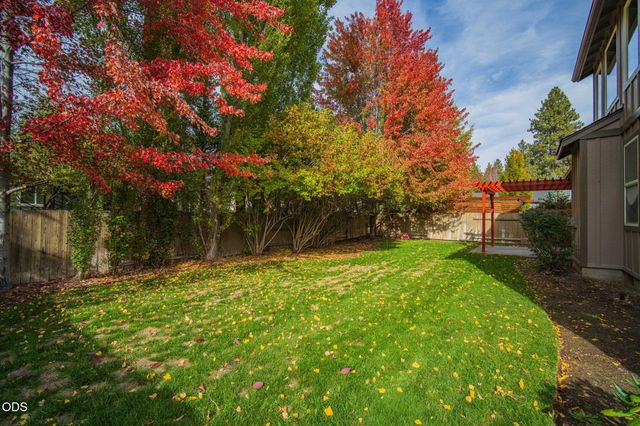 19564 Sager Loop, Bend, OR 97702