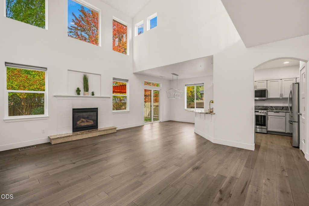 19564 Sager Loop, Bend, OR 97702