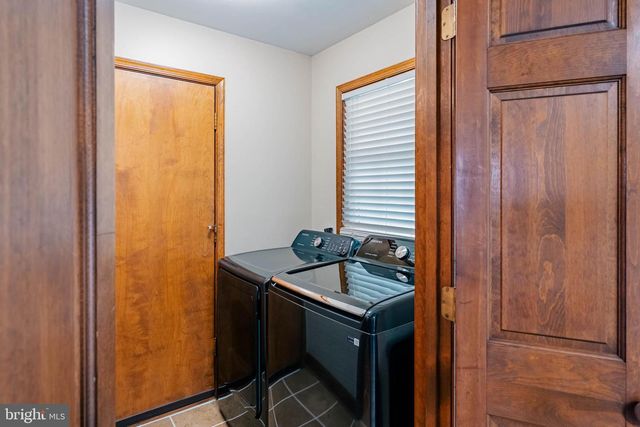 6 LITTLE CREEK LN, Fredericksburg, VA 22405