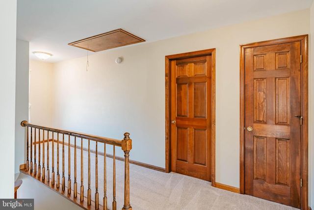 6 LITTLE CREEK LN, Fredericksburg, VA 22405