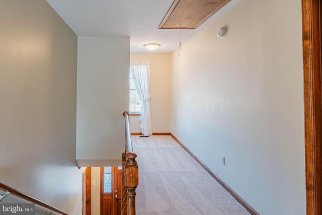 6 LITTLE CREEK LN, Fredericksburg, VA 22405