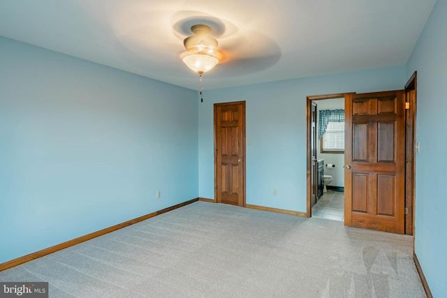 6 LITTLE CREEK LN, Fredericksburg, VA 22405