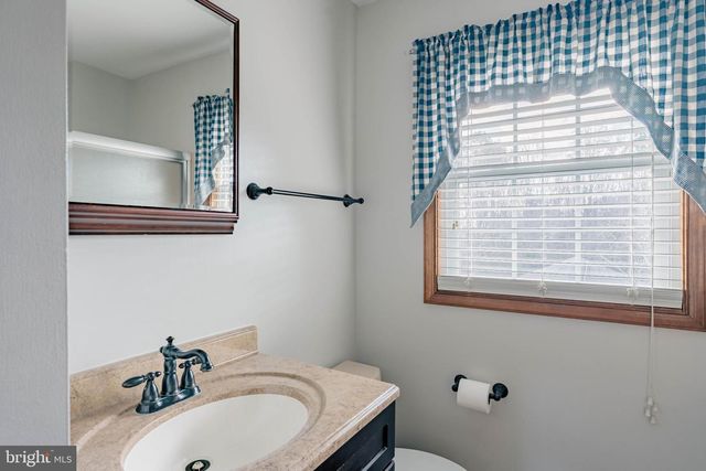 6 LITTLE CREEK LN, Fredericksburg, VA 22405