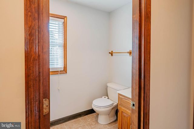 6 LITTLE CREEK LN, Fredericksburg, VA 22405