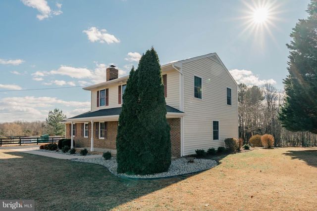 6 LITTLE CREEK LN, Fredericksburg, VA 22405