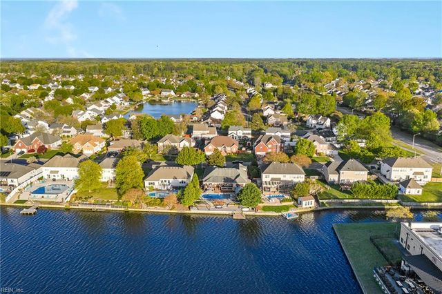 1064 Sandoval DR, Virginia Beach, VA 23454