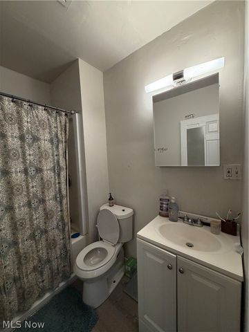 882 Eddy Road, Cleveland, OH 44108