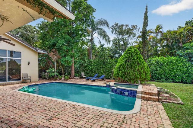 7057 NW 67th Terrace, Parkland, FL 33067