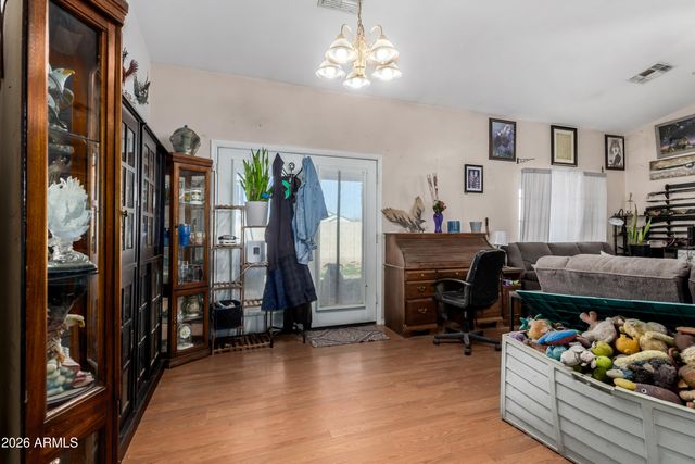 9530 W TINAJAS Drive, Arizona City, AZ 85123