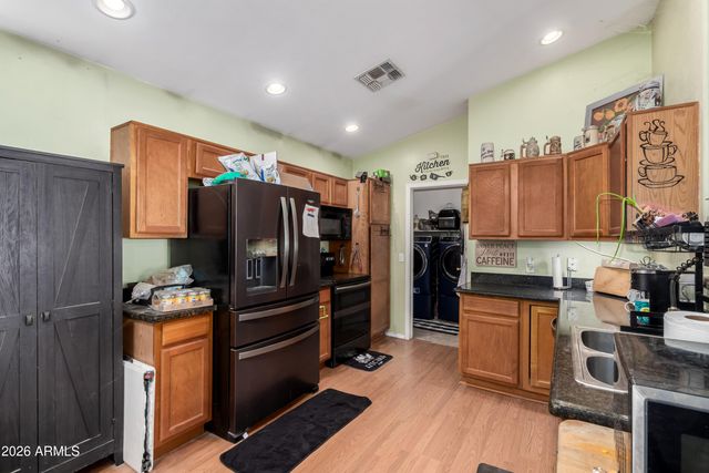 9530 W TINAJAS Drive, Arizona City, AZ 85123