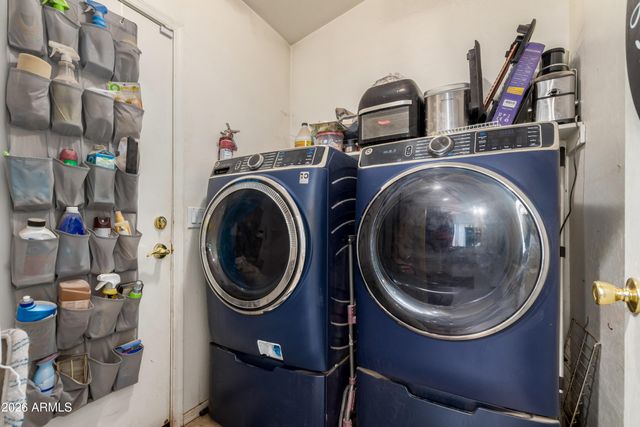 9530 W TINAJAS Drive, Arizona City, AZ 85123