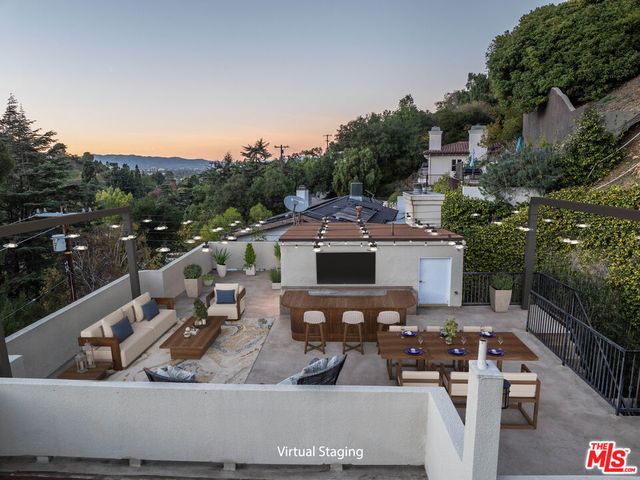 3943 Avenida Del Sol, Studio City, CA 91604