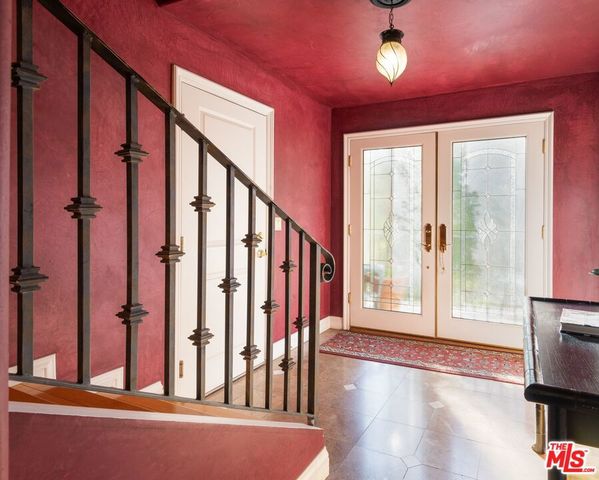 3943 Avenida Del Sol, Studio City, CA 91604