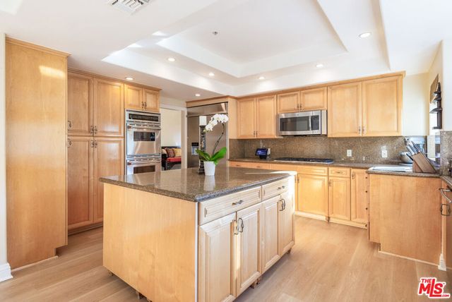 3943 Avenida Del Sol, Studio City, CA 91604