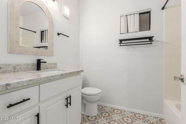 295 N RURAL Road 162, Chandler, AZ 85226