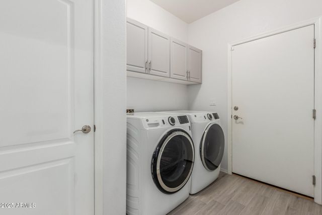 295 N RURAL Road 162, Chandler, AZ 85226