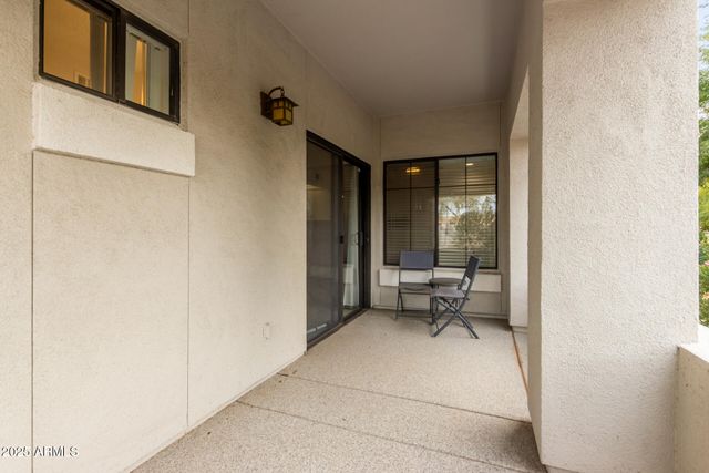 295 N RURAL Road 162, Chandler, AZ 85226