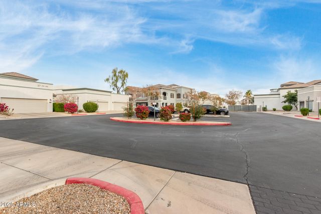 295 N RURAL Road 162, Chandler, AZ 85226