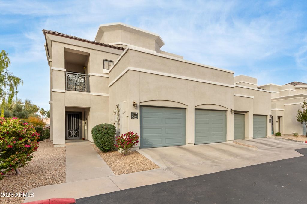 295 N RURAL Road 162, Chandler, AZ 85226