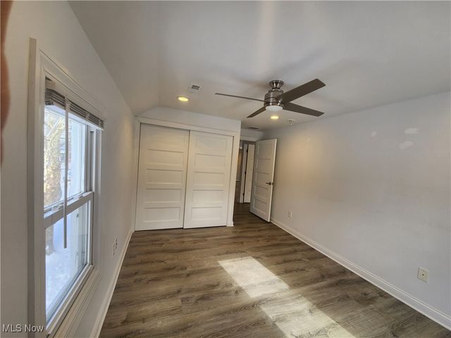 4302 John Avenue Up, Cleveland, OH 44113