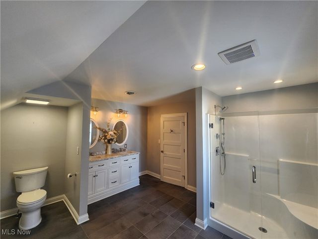 4302 John Avenue Up, Cleveland, OH 44113