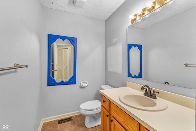 6573 Aintree Terrace, Indianapolis, IN 46250